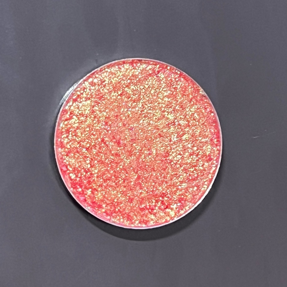 Glaminatrix Cosmetics Single Shadow Topper in Nymph